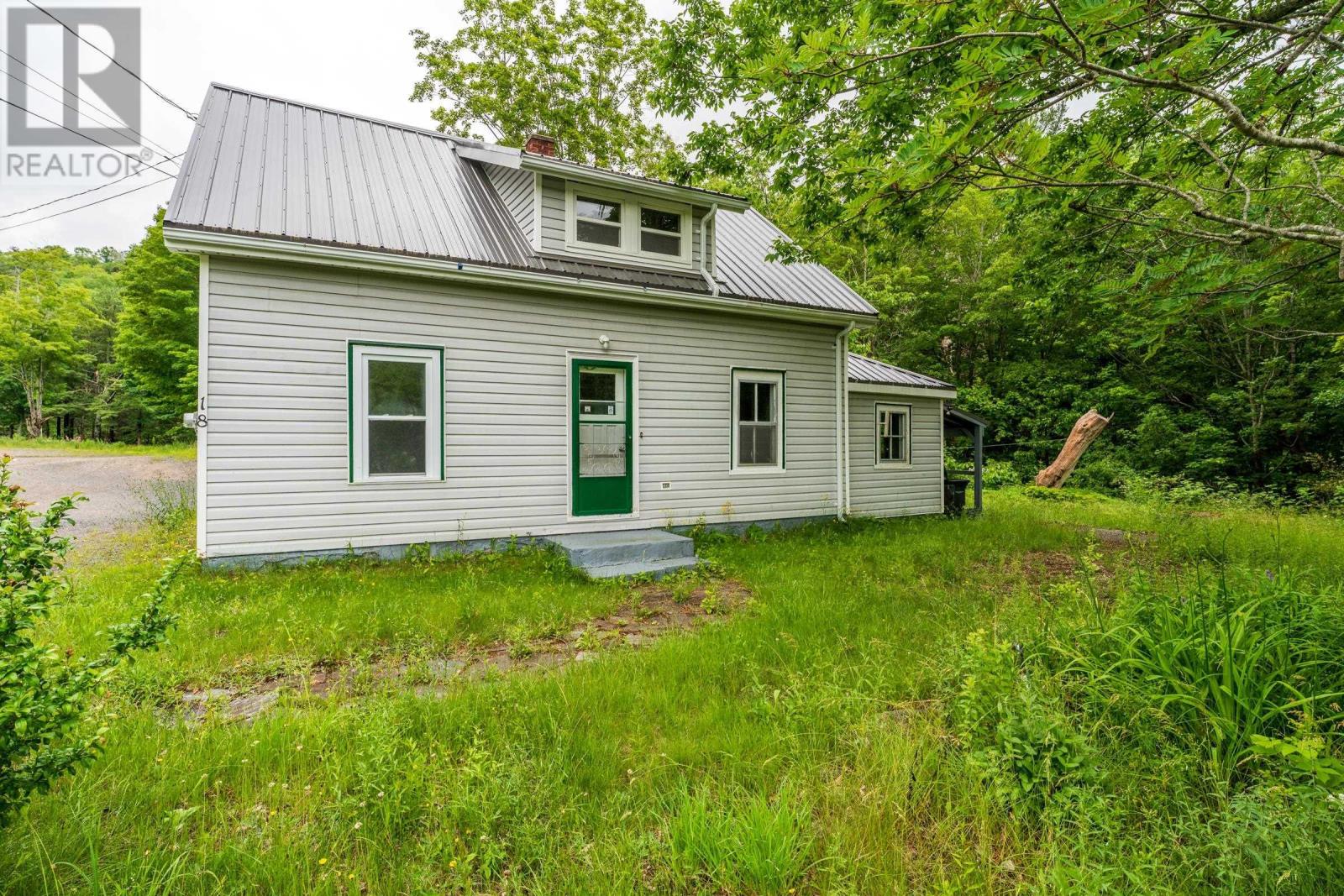 18 Clementsport Road