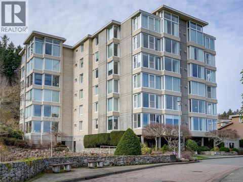 303 5350 Sayward Hill Cres Saanich BC V8Y3H9