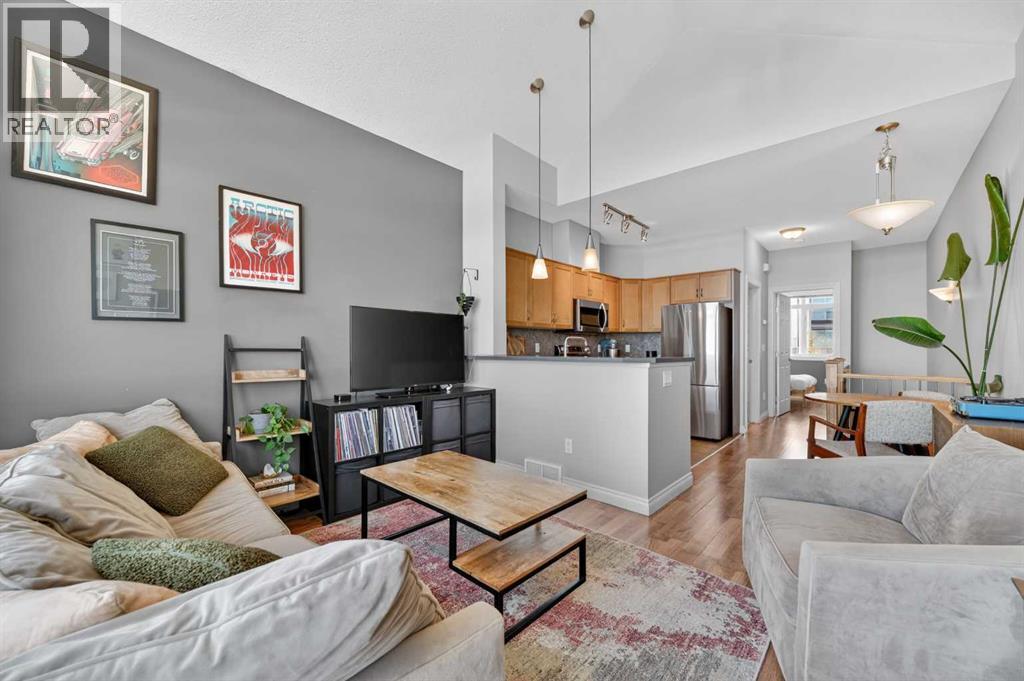 10, 169 Rockyledge View NW