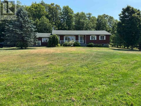 485 COUNTY ROAD 2 Gananoque ON K7G2V4