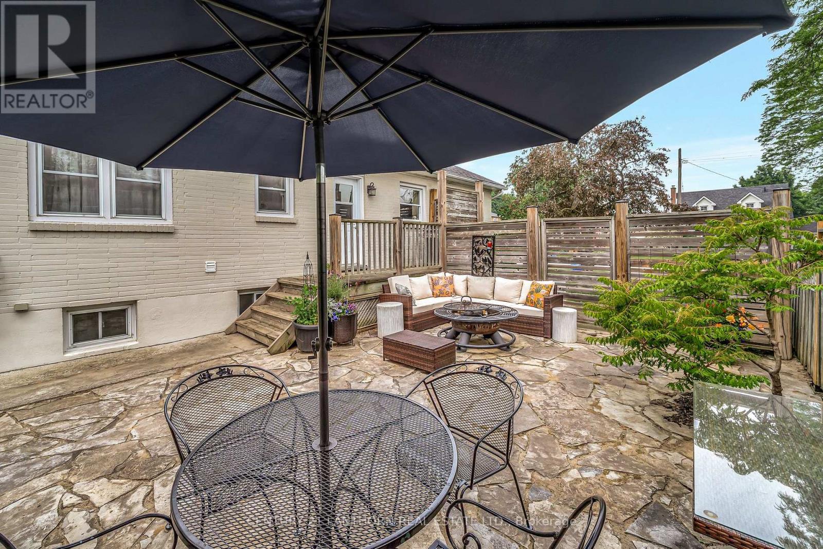 19 WOODLAND ACRES