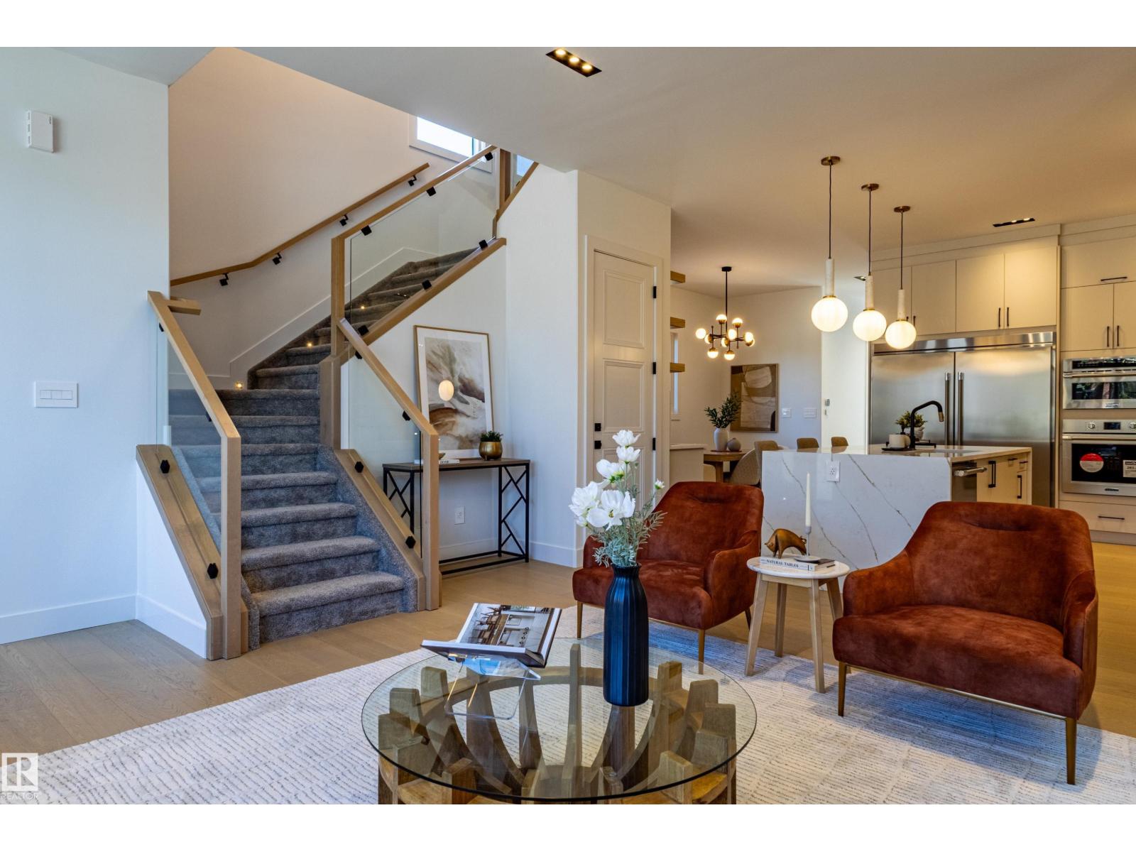9605 142 ST NW
