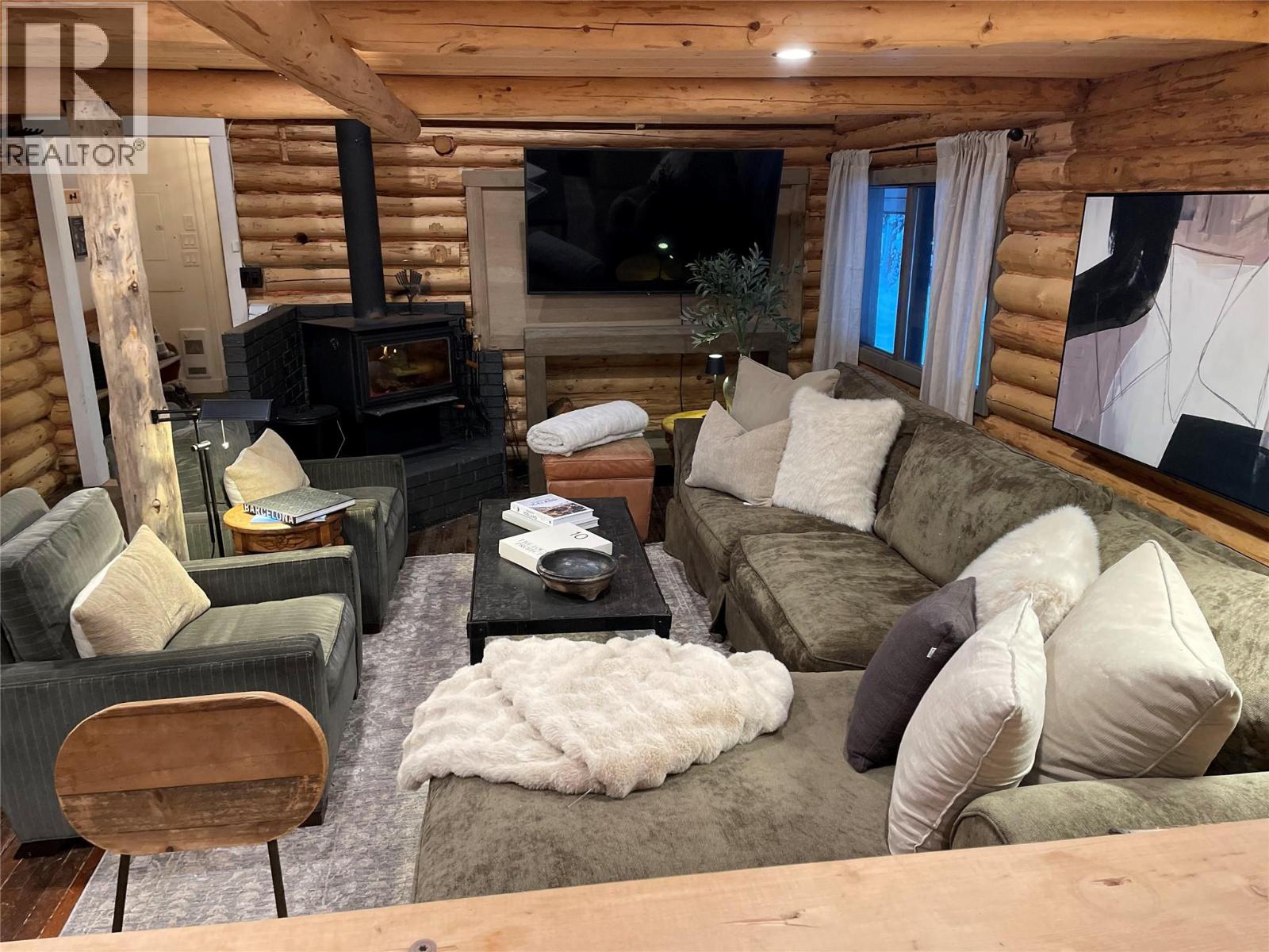 1166 APEX MOUNTAIN Road