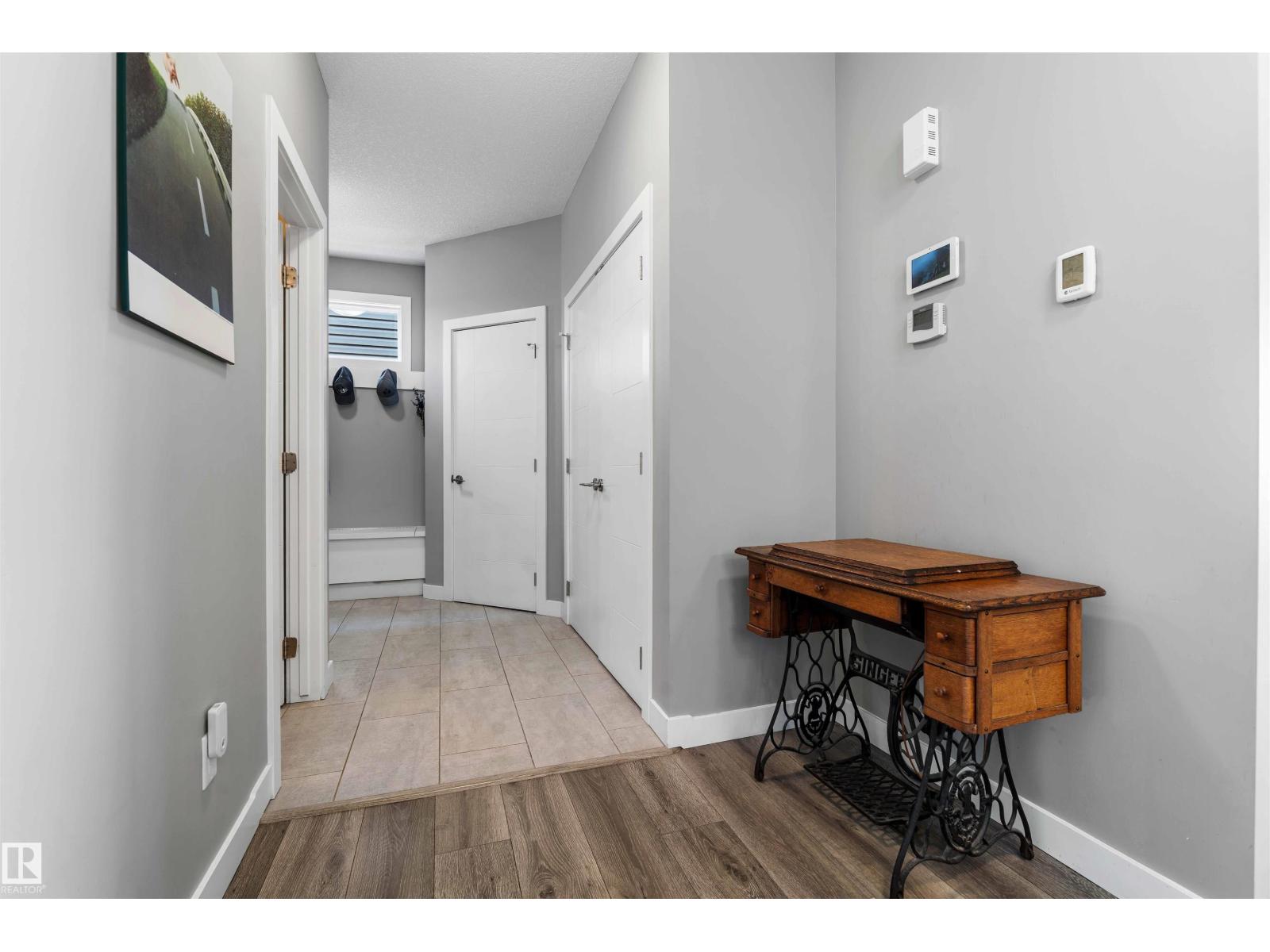 524 MCDONOUGH WY NW