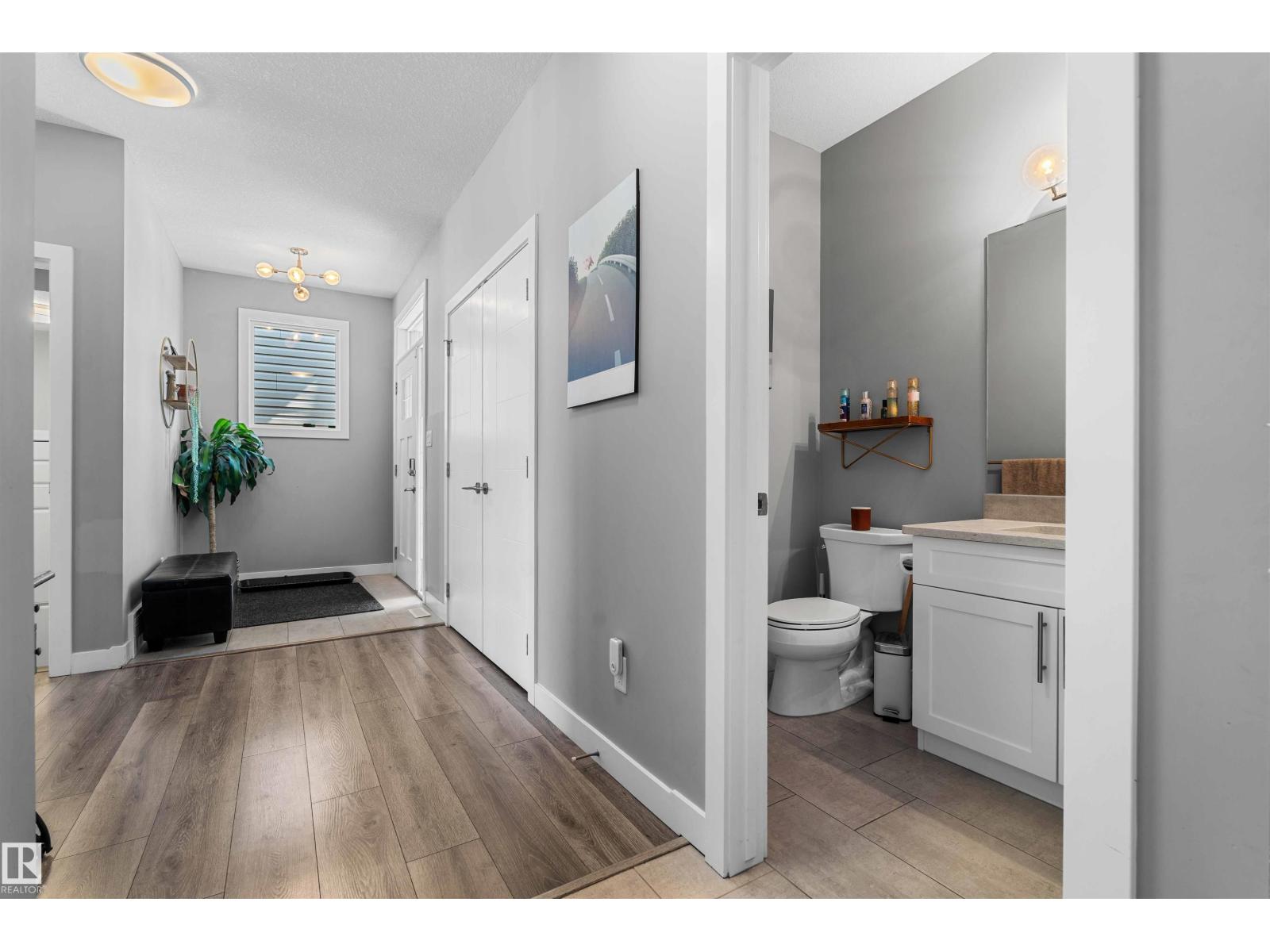 524 MCDONOUGH WY NW