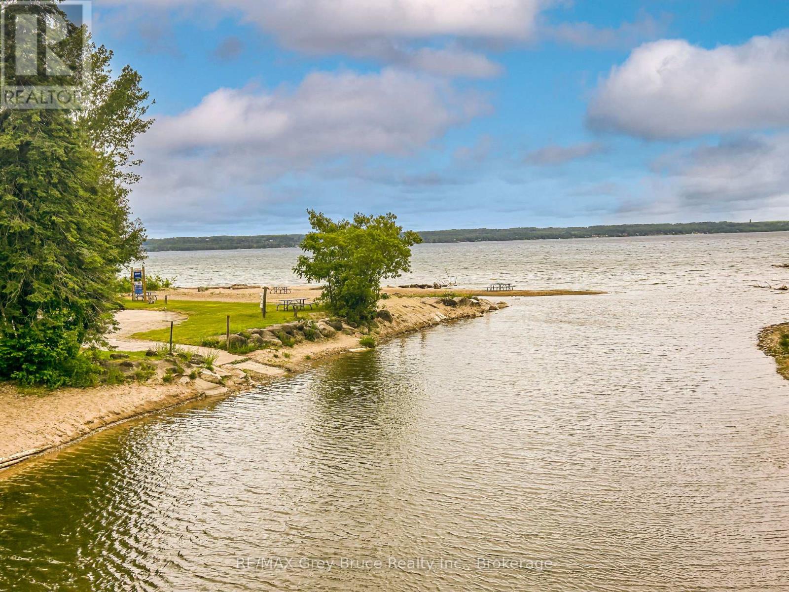 303005 GREY  15 ROAD