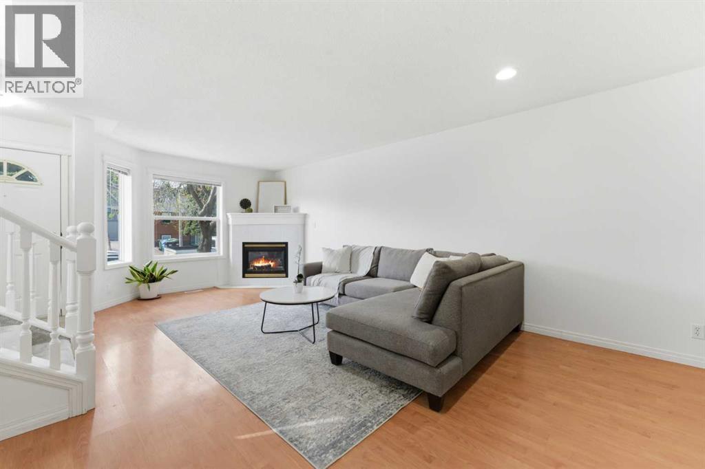 1, 2106 35 Avenue SW