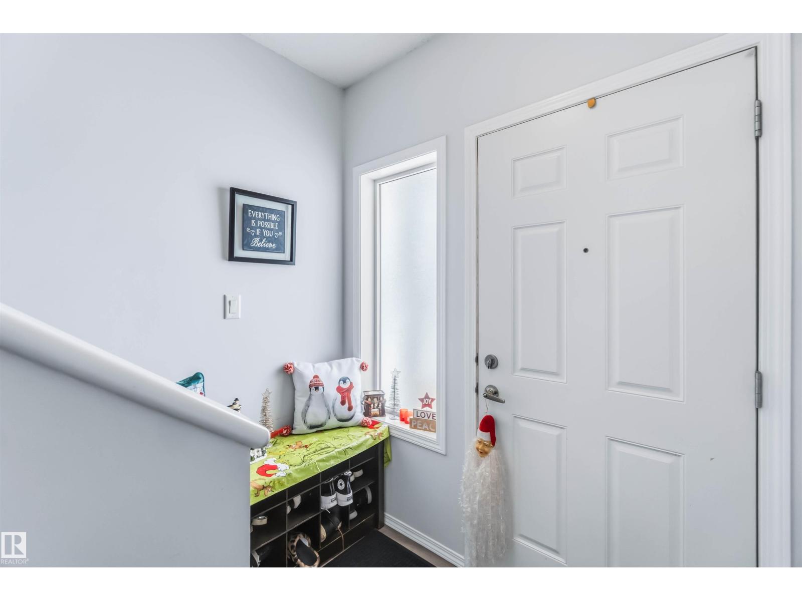 #10 451 HYNDMAN CR NW