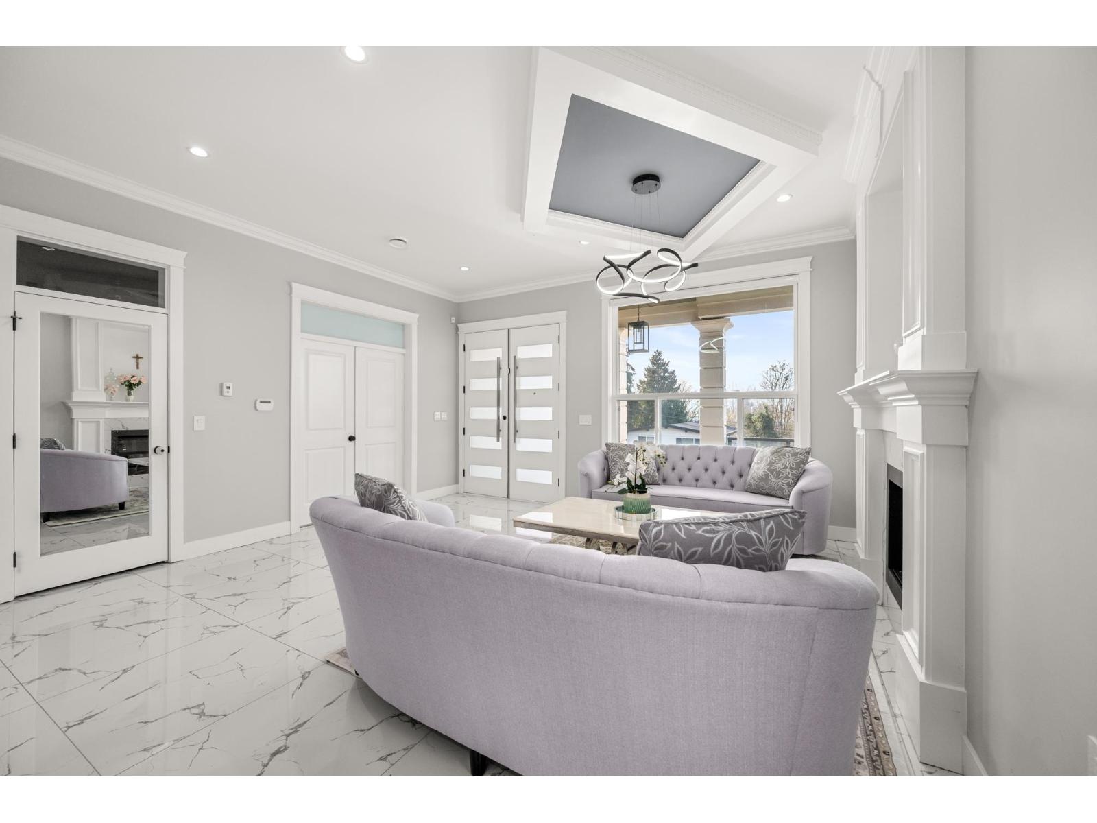 11060 129 STREET