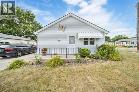 814 MAXWELL STREET Sarnia ON N7T5G1