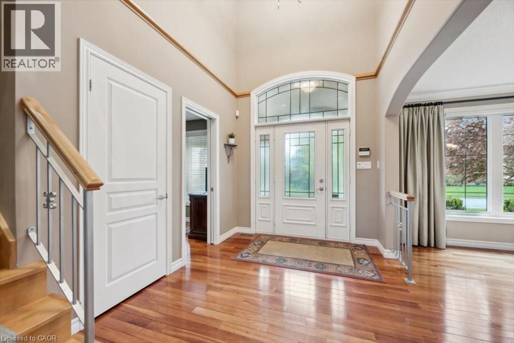 572 FALCONRIDGE Crescent