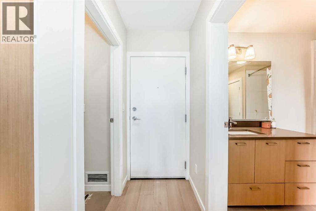 120, 707 4 Street NE