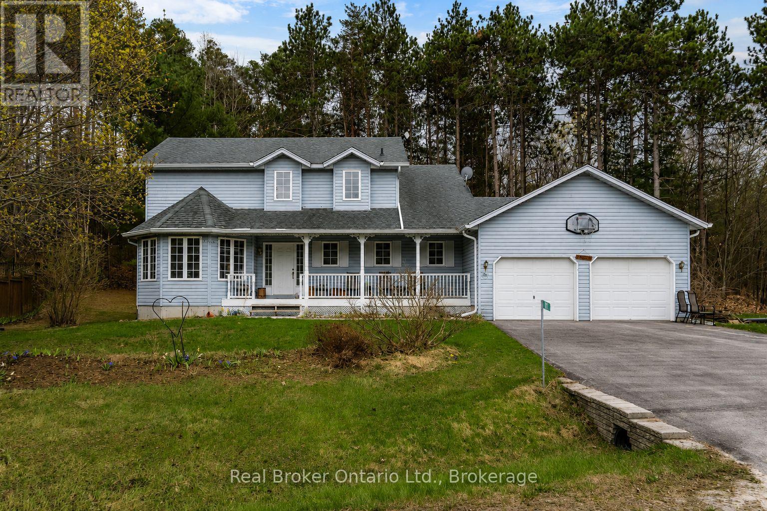 Photo 1 of 19 — 11 CAMPBELL COURT, Springwater (Hillsdale), ON L0L1V0