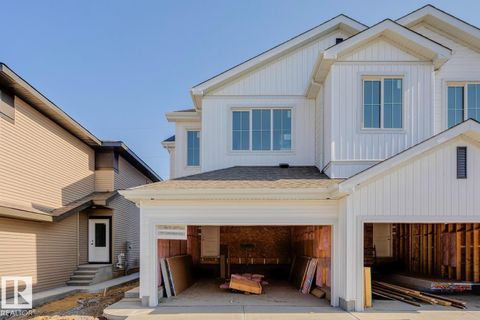 407 26 ST SW Edmonton AB T6X3E8