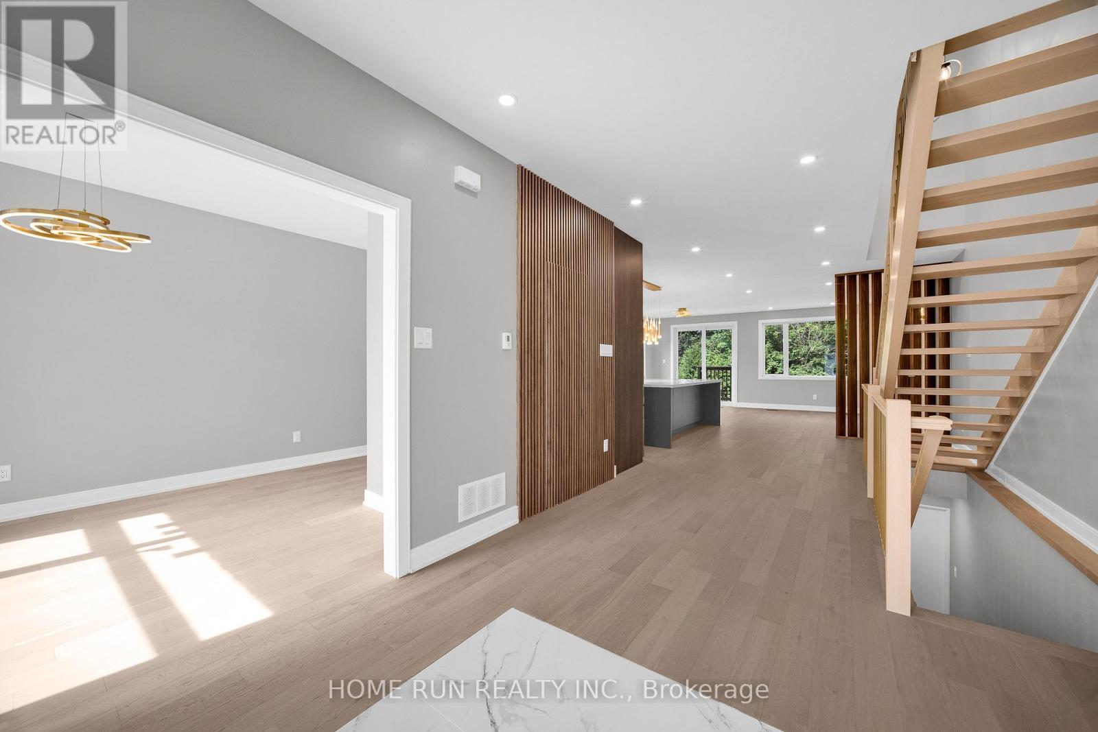 297 DOVERCOURT AVENUE