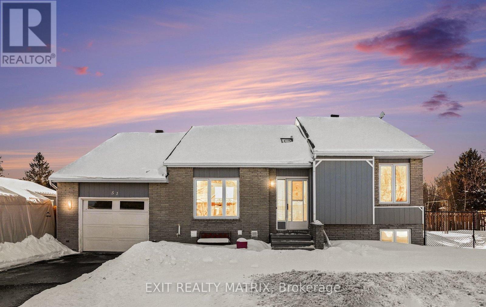 51 MARCEL STREET E - Photo 3