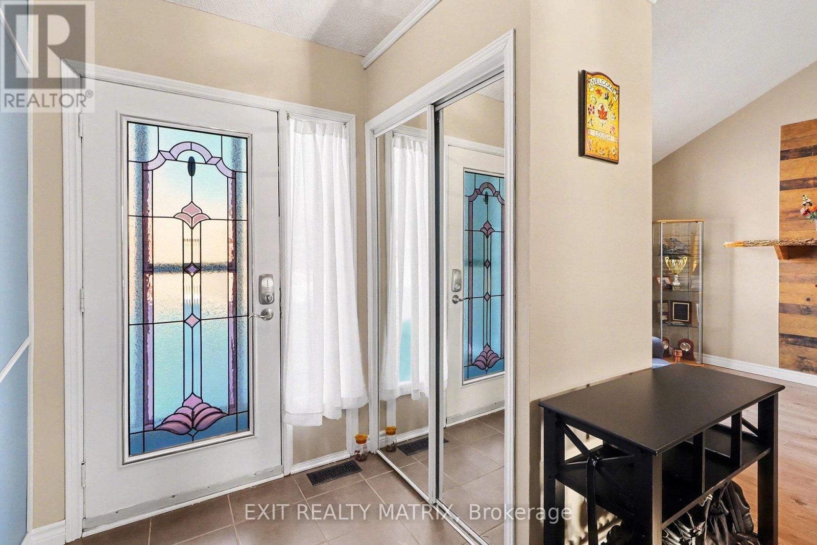 51 MARCEL STREET E - Photo 4