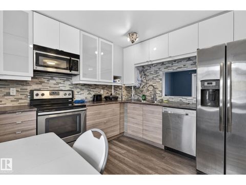 3279 139 AV NW NW Edmonton AB T5Y1T2