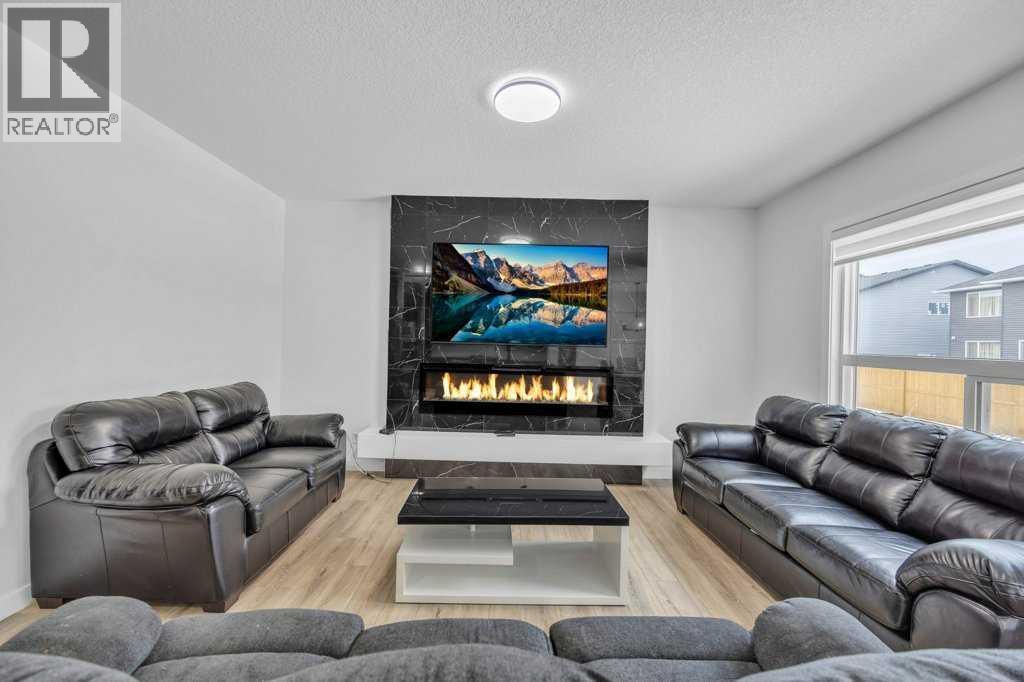 1098 Midtown Avenue SW