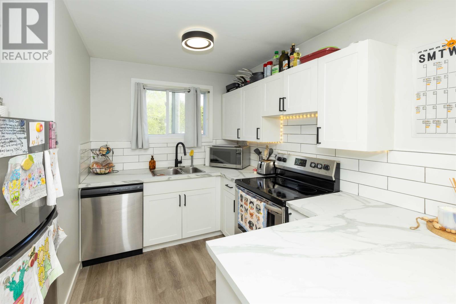 853-855 HUDSON AVE