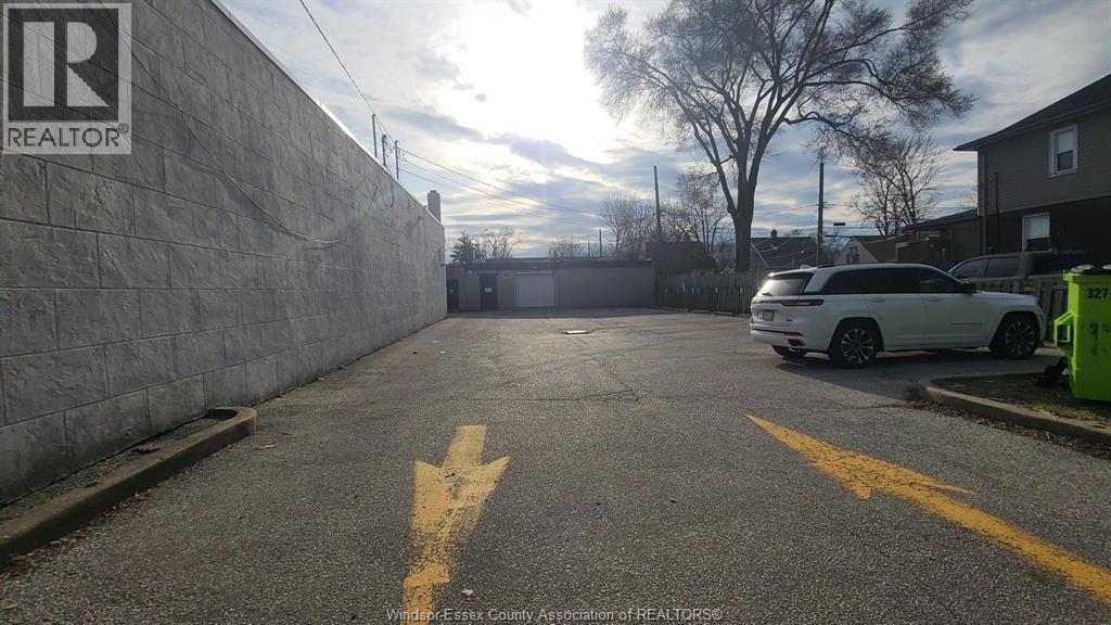 4640-4690 TECUMSEH ROAD East