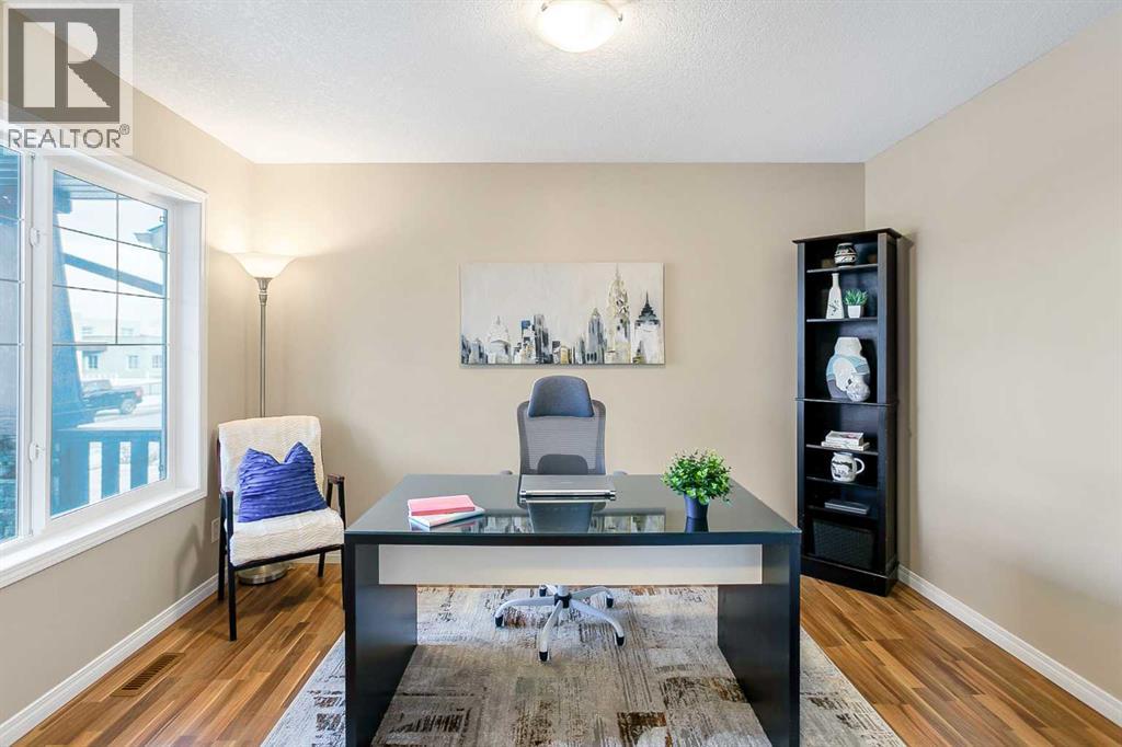 37 Silverado Saddle Avenue SW