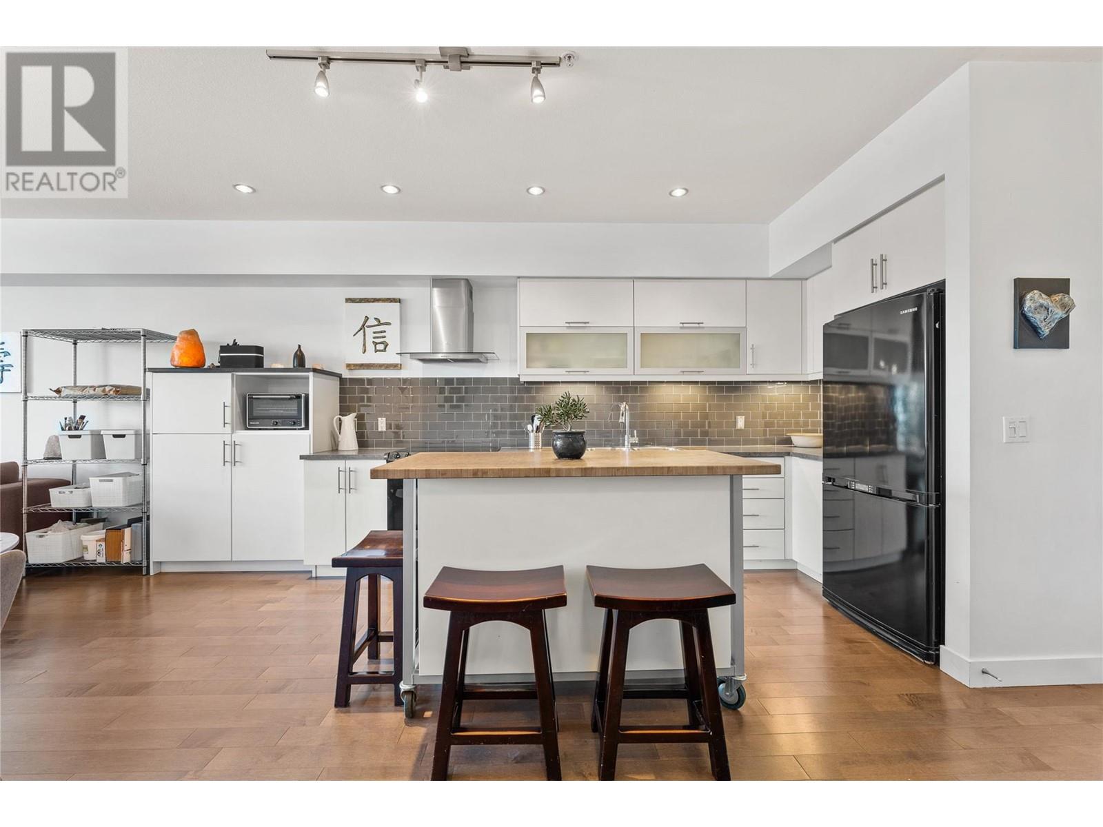 700 Martin Avenue Unit# 307