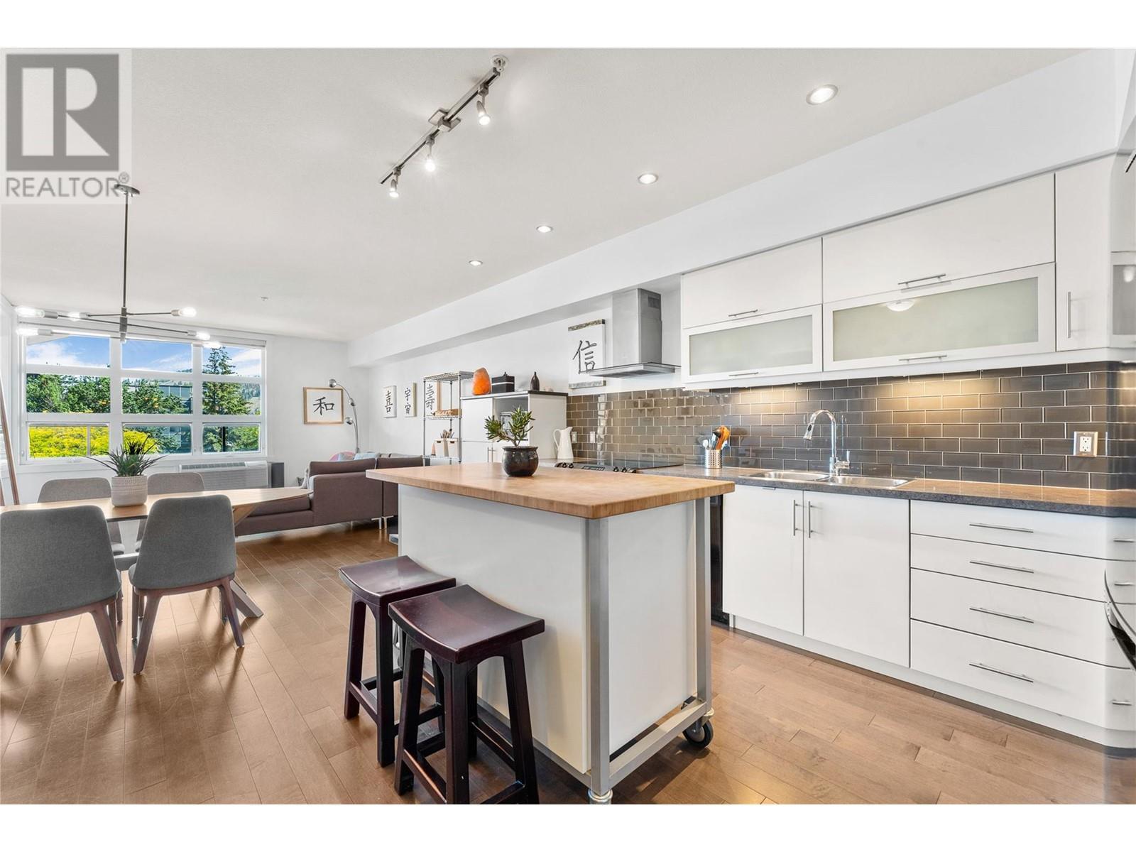 700 Martin Avenue Unit# 307