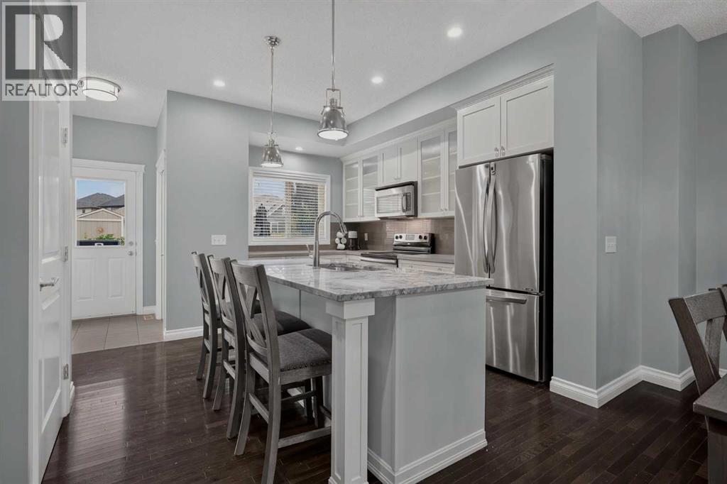 53 Mahogany Point SE