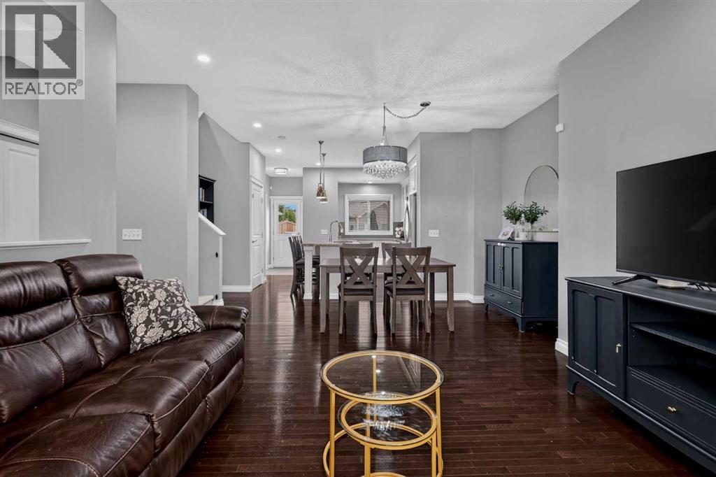 53 Mahogany Point SE
