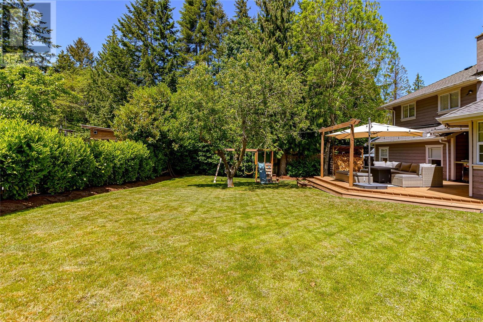 5412 Lochside Dr