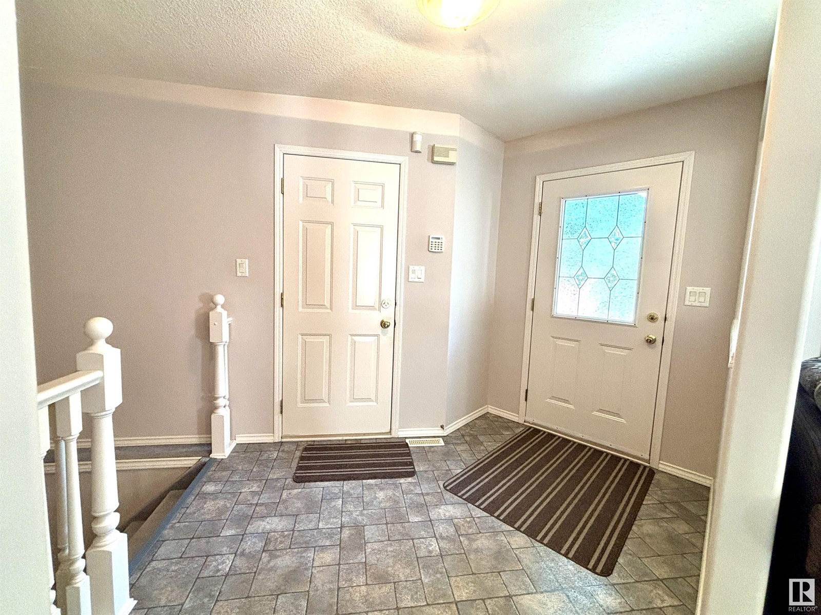 2413 RIVERBEND RD NW