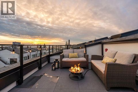 223 650 E 2ND STREET North Vancouver BC V7L1E3