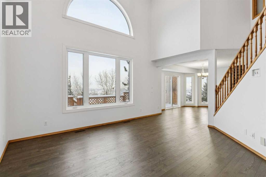 228 Macewan Park View NW