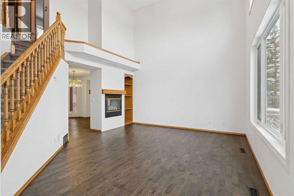 228 Macewan Park View NW