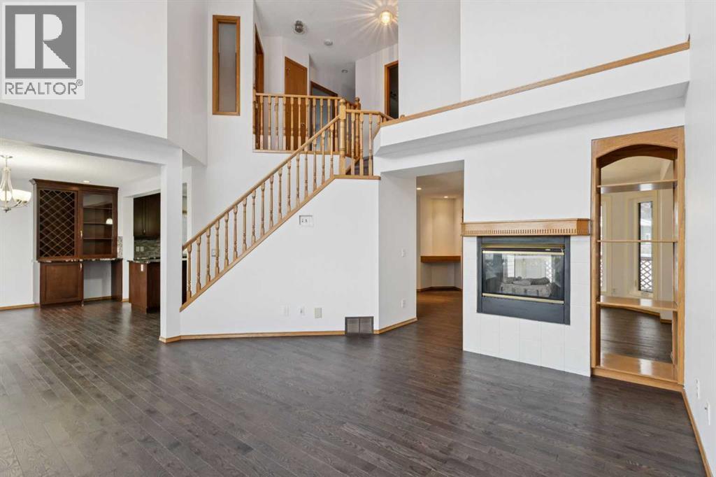 228 Macewan Park View NW