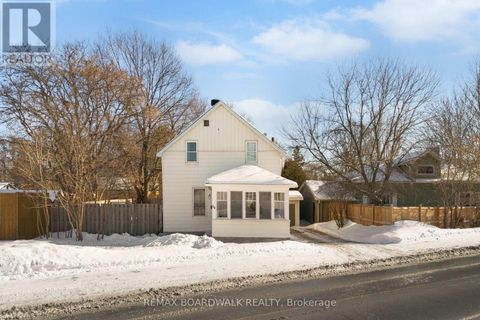 54 COLEMAN STREET Carleton Place ON K7C4P1