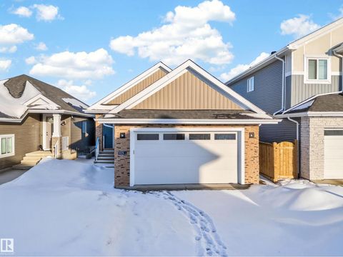 3325 Chickadee drive NW Edmonton AB T5V1R5