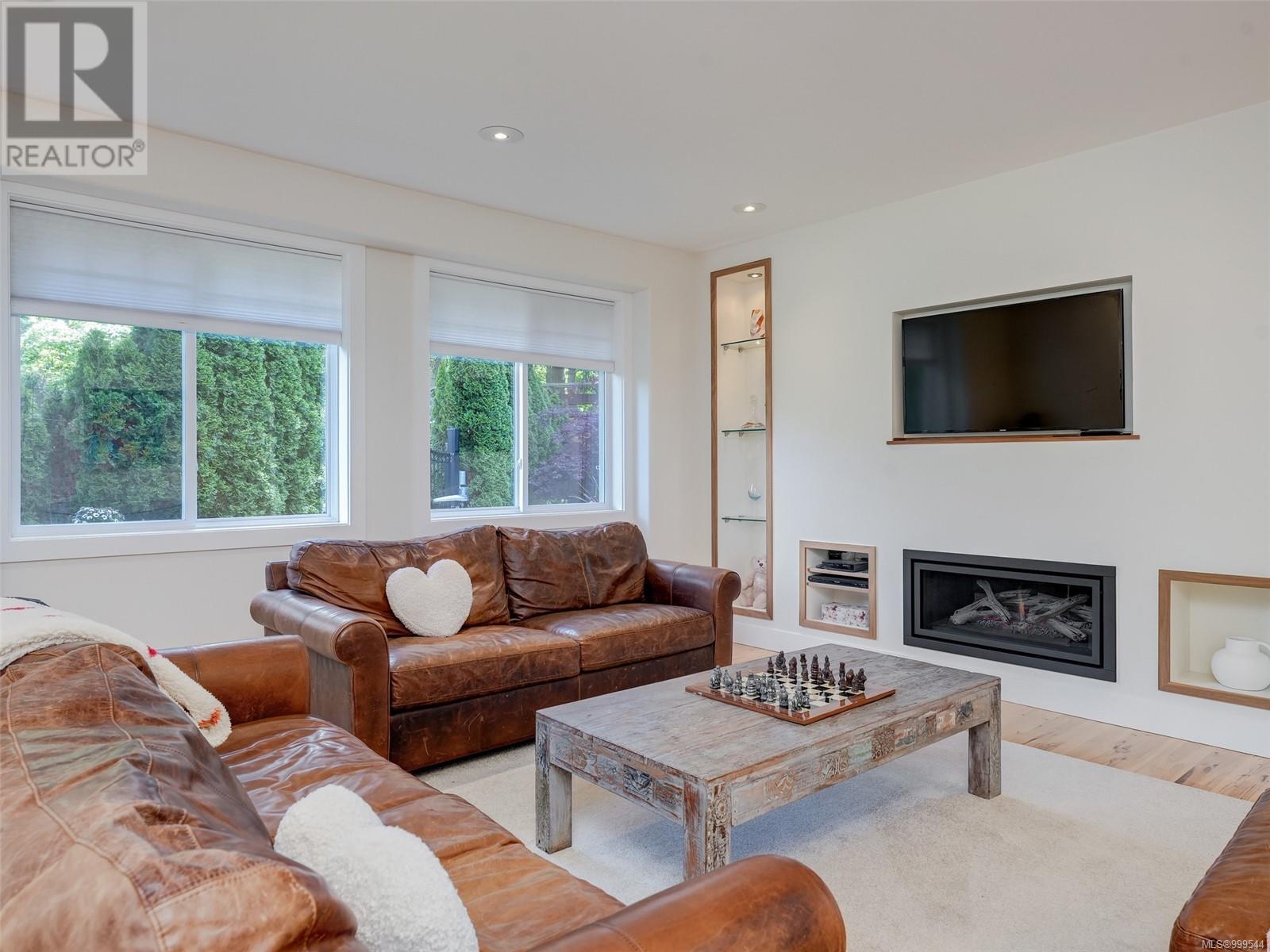 1202 Ocean Park Lane