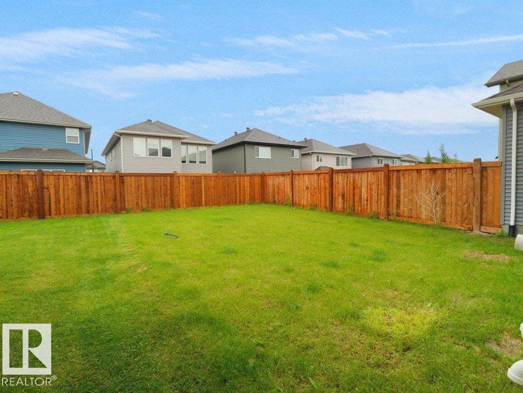 2039 13 AV NW