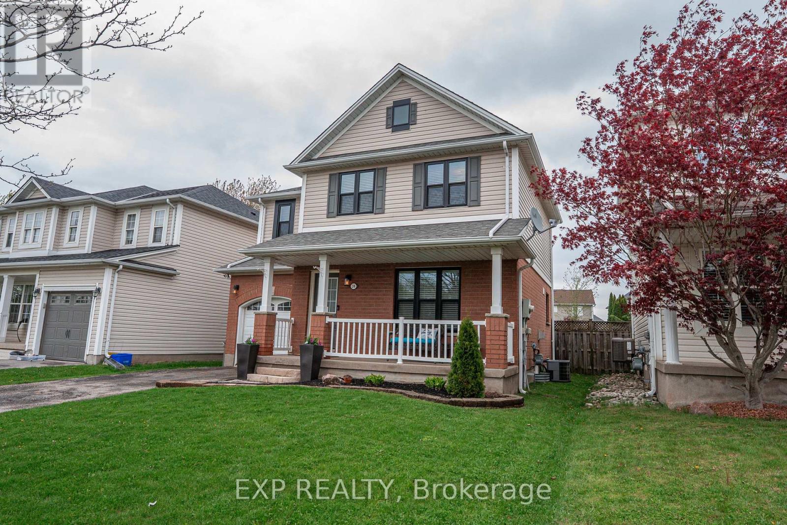 24 LOVELL CRESCENT