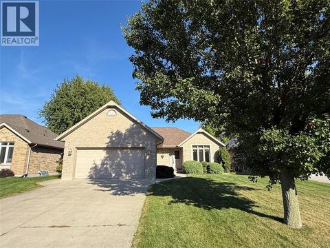 126 STATHIS BOULEVARD Sarnia ON N7S5T5