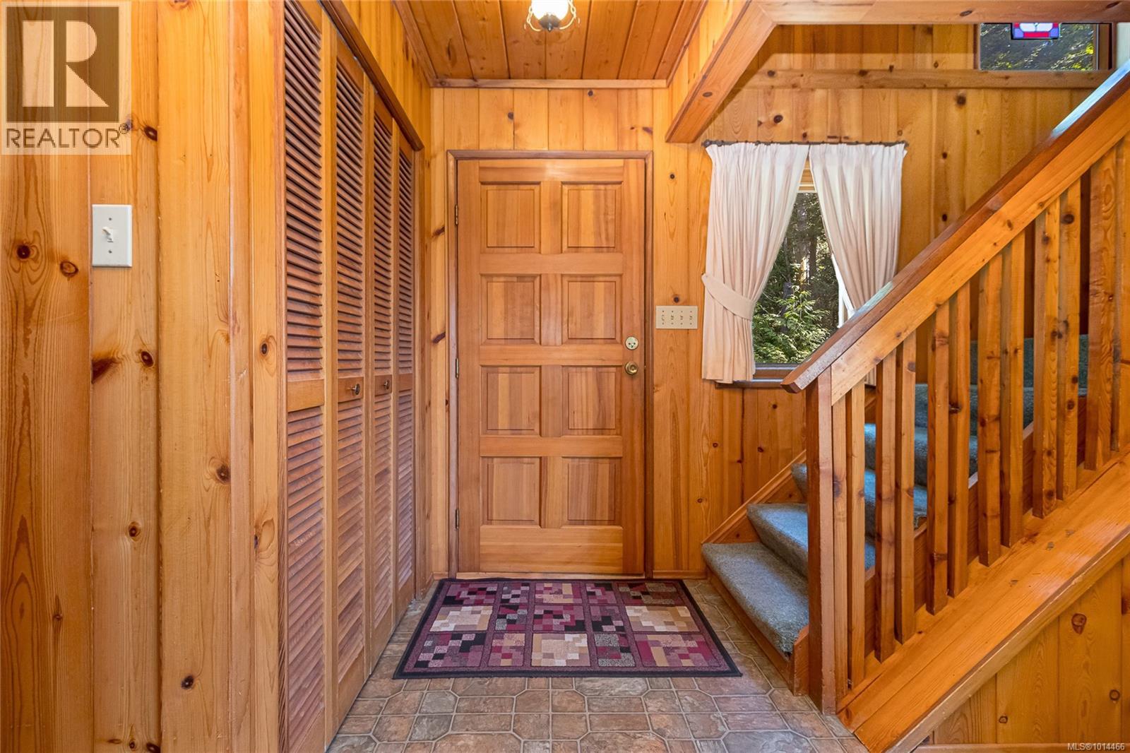 11379 West Saanich Rd