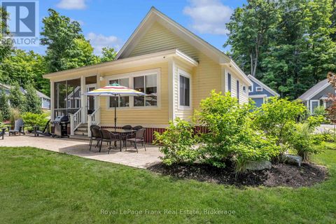 212 - 23 HOLLOW LANE Prince Edward County (Athol Ward) ON K0K1P0