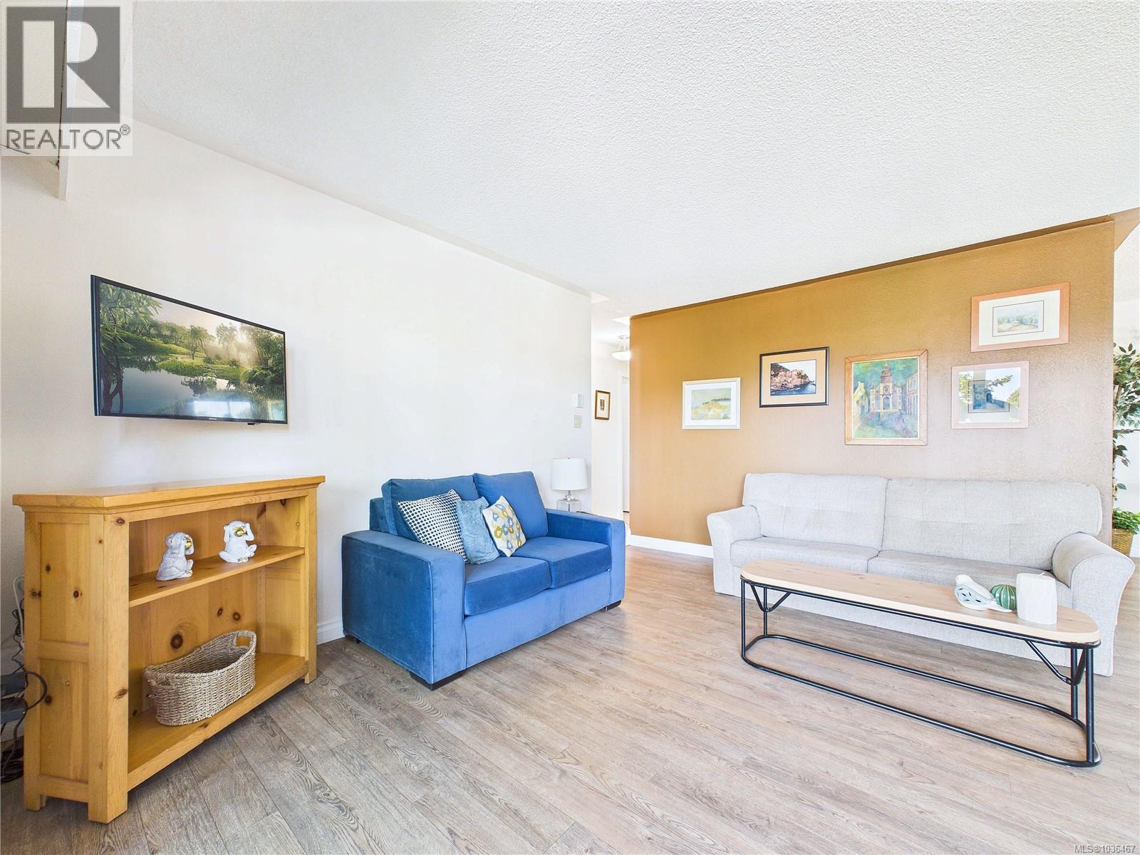 401 1665 Oak Bay Ave