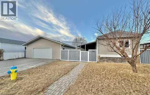 138 Nickerson Avenue Hinton AB T7V1A4