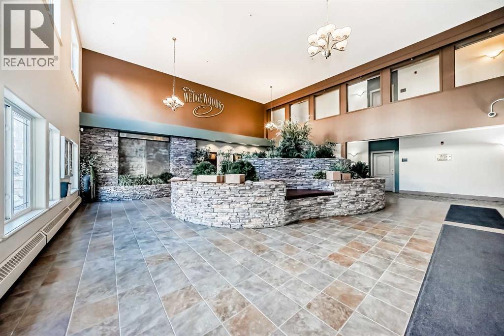 213, 10 DISCOVERY RIDGE Close SW