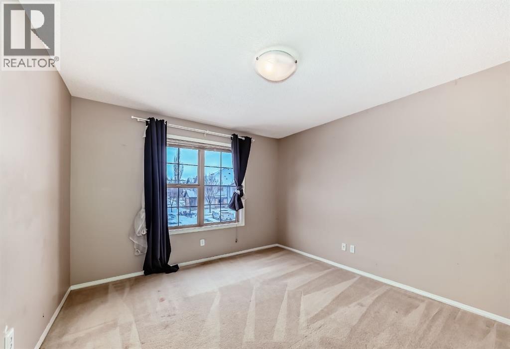 205, 27 Everridge Square SW