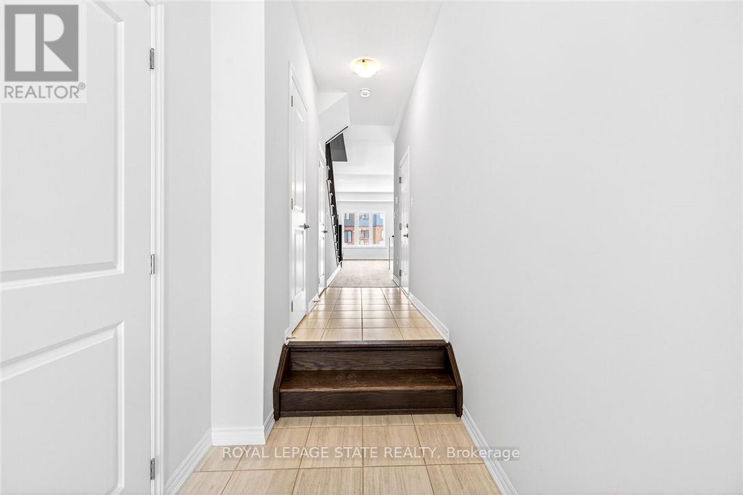 33 ADMIRAL ROAD