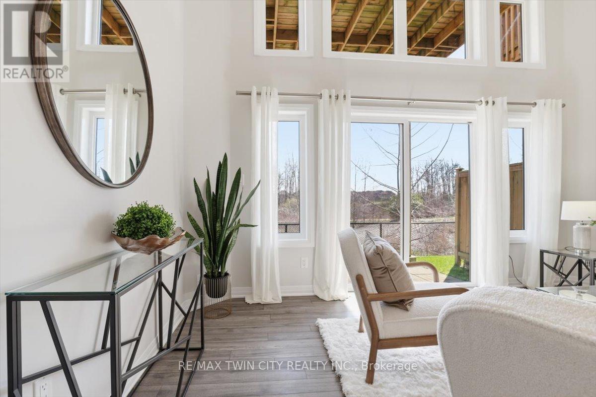 12 C - 115 SOUTH CREEK DRIVE